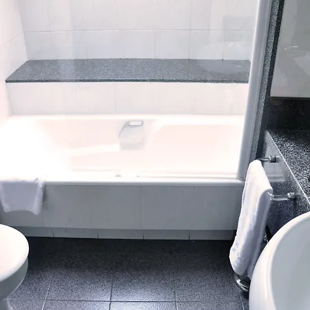 酒店 号角酒店 3*