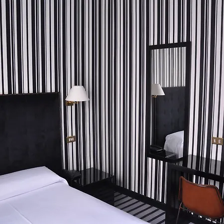 Clarin Hotel 3*